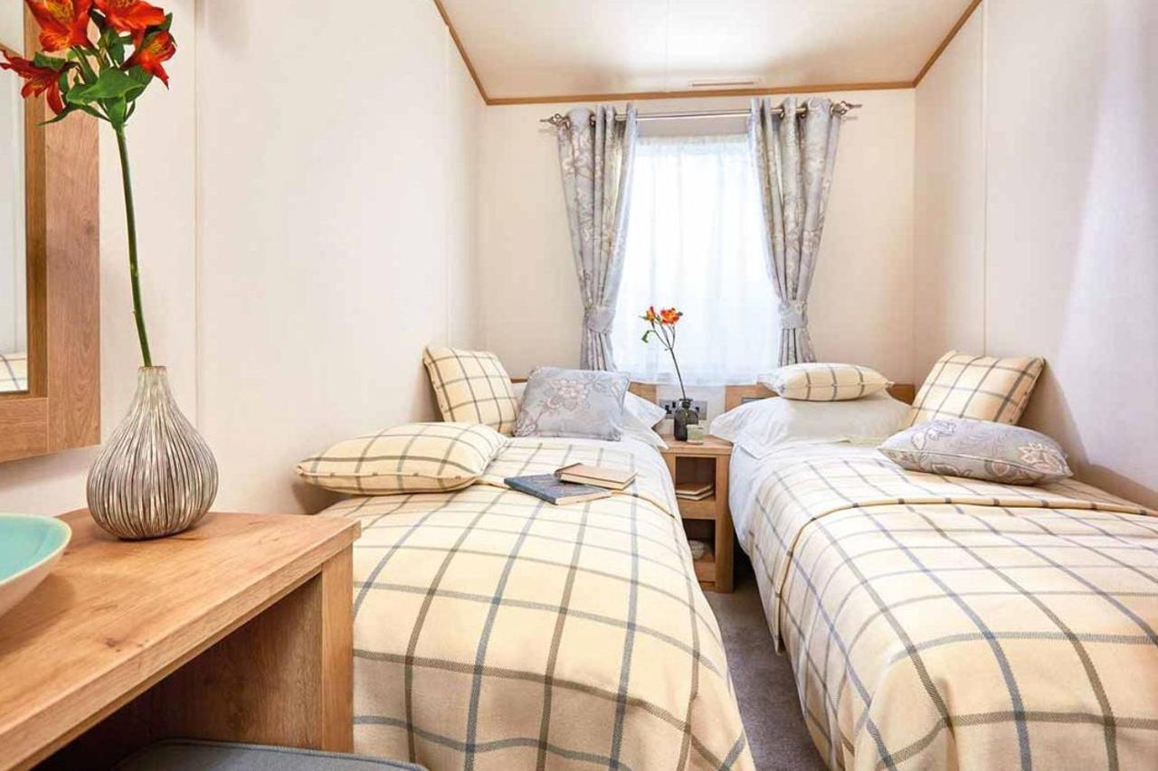 Sandy Balls Holiday Village Fordingbridge Exterior foto